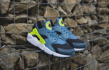 Nike Air Huarache ‘Space Blue’ Nike Air Huarache ‘Space Blue’