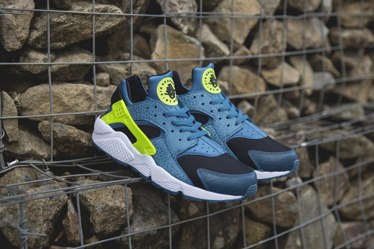 nike-air-huarache-space-blue-size-blog