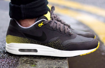 ‘The Shift Sneaker’ via Complex. ‘The Shift Sneaker’ via Complex.