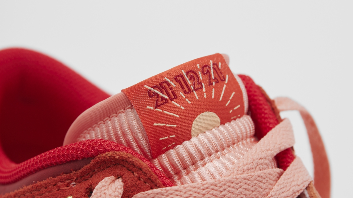 The Nike Dunk Low celebrates the ‘Winter Solstice’ The Nike Dunk Low celebrates the ‘Winter Solstice’
