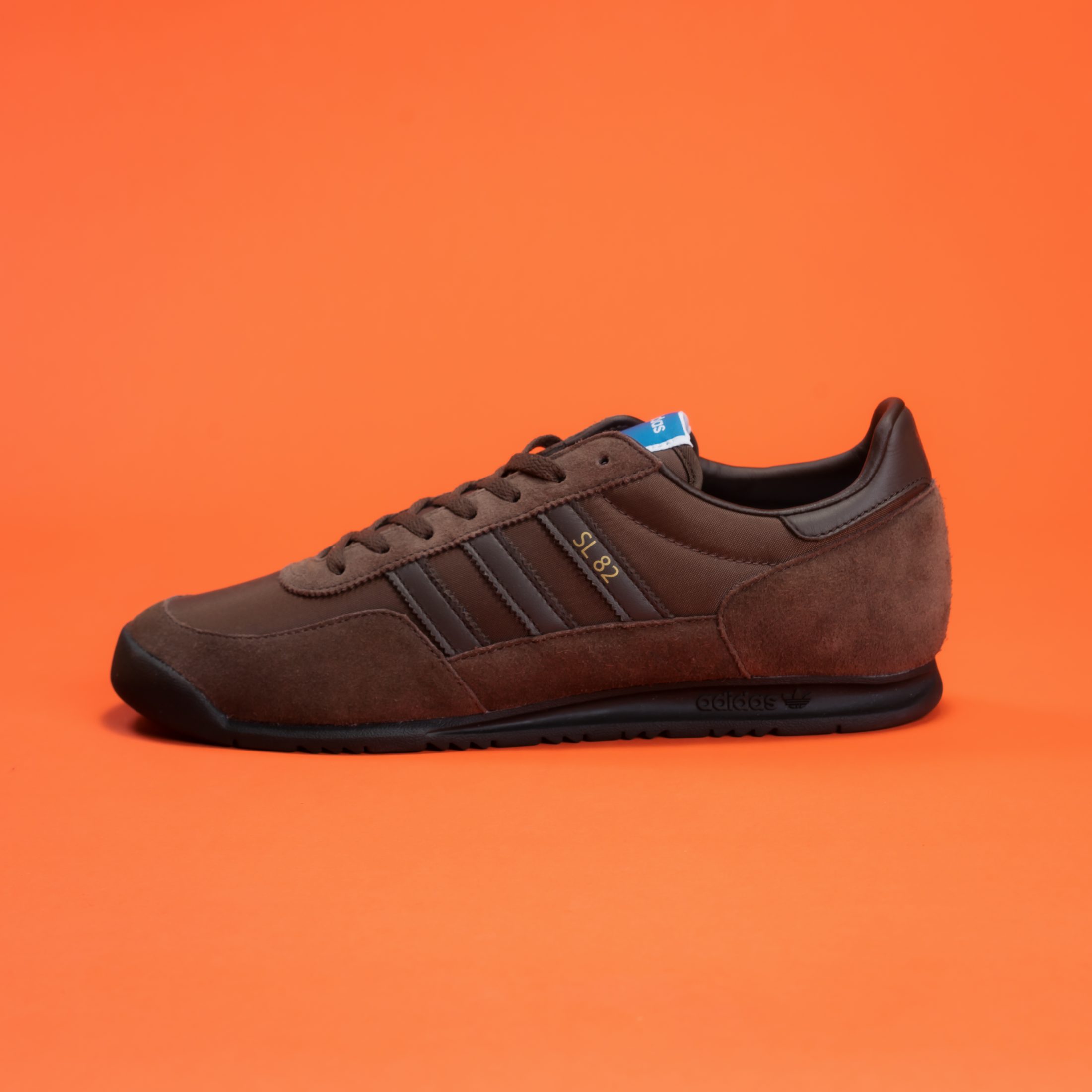 Adidas on sale sl 82